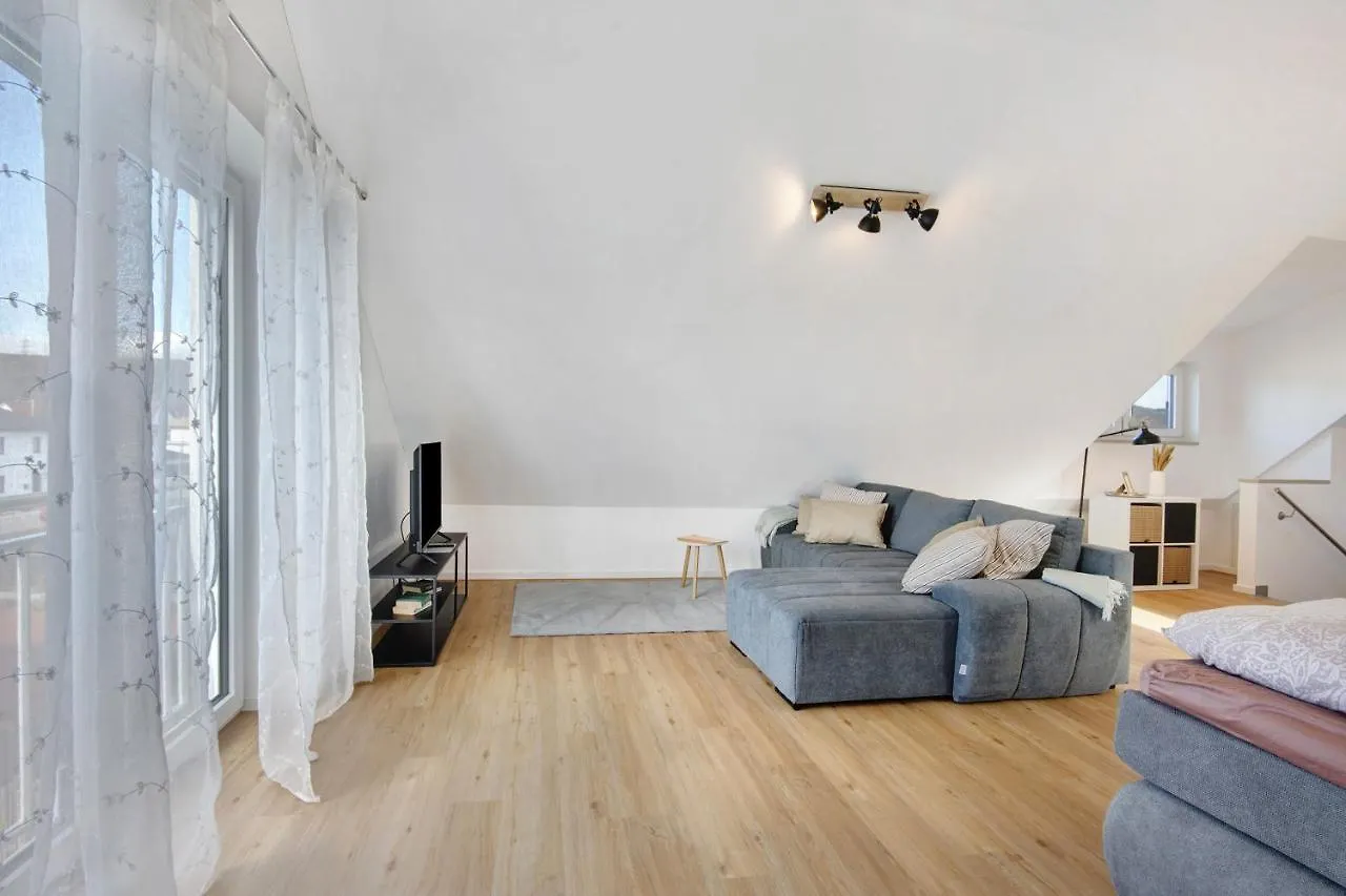 Apartment Dachstudio Am Donau Rad Weg Tegernheim Germany